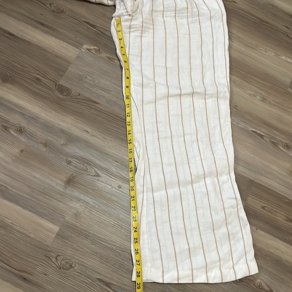 H Halston wide leg linen pants Cream Tan stripe Pleated Womens size 4 Relaxed - Picture 6 of 9